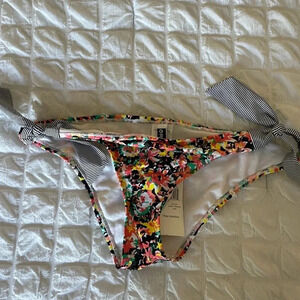 Roxy floral bikini bottom